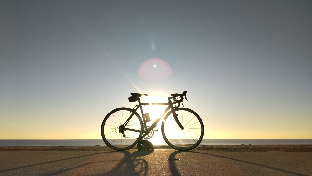 ロードバイク×朝日１